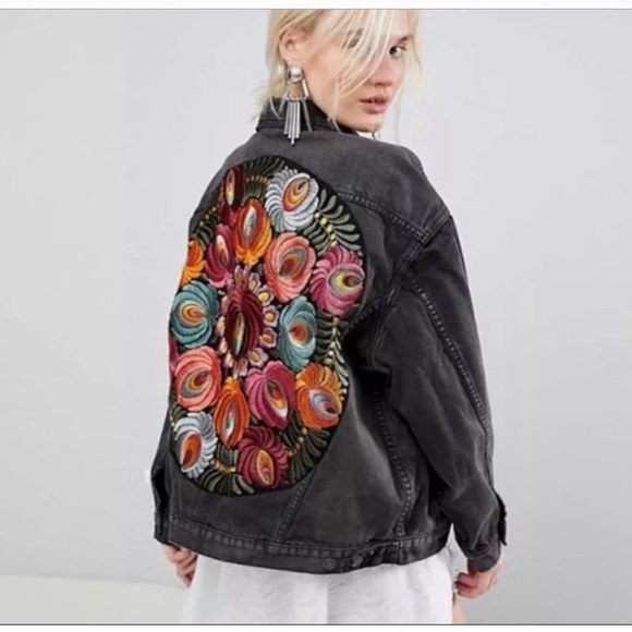 NWT Seven Black Denim Boho Distressed Jean Jacket - Picture 2 of 12